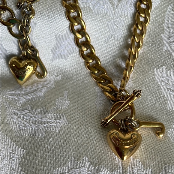JUICY COUTURE Gold Heart Charm Necklace & Bracelet - Picture 3 of 8